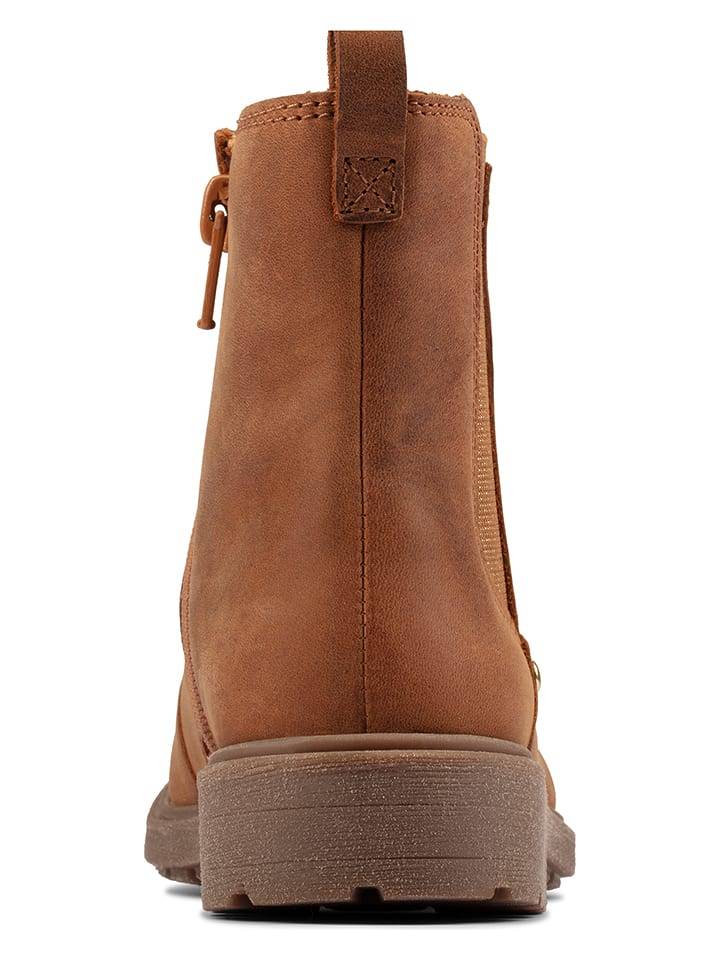 Clarks Leather chelsea boots in tan 31