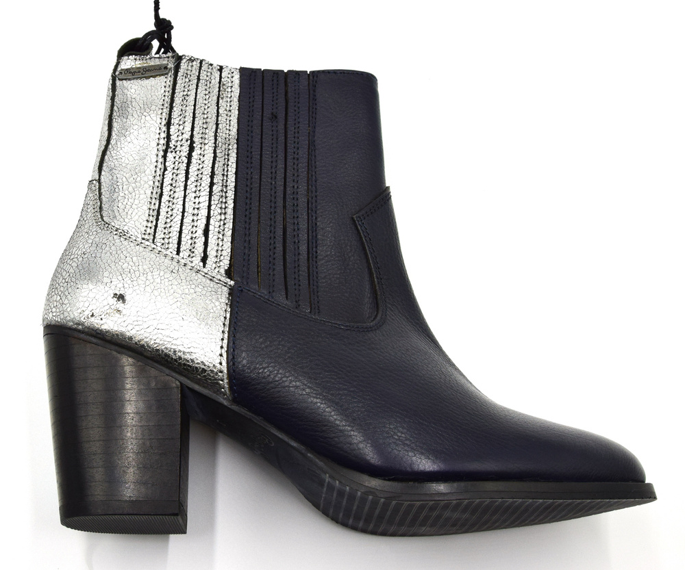 Pepe Jeans Leather ankle boots in black / silver 37