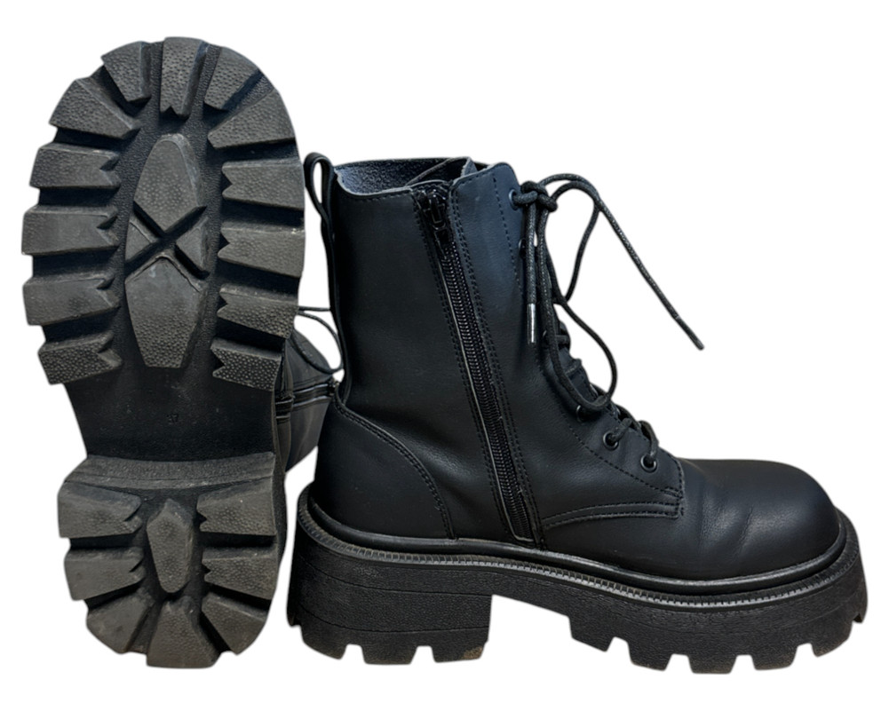 Only  BOTKI  damskie 37