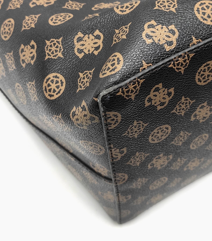 Torebka Guess Vikky Extra Large Tote