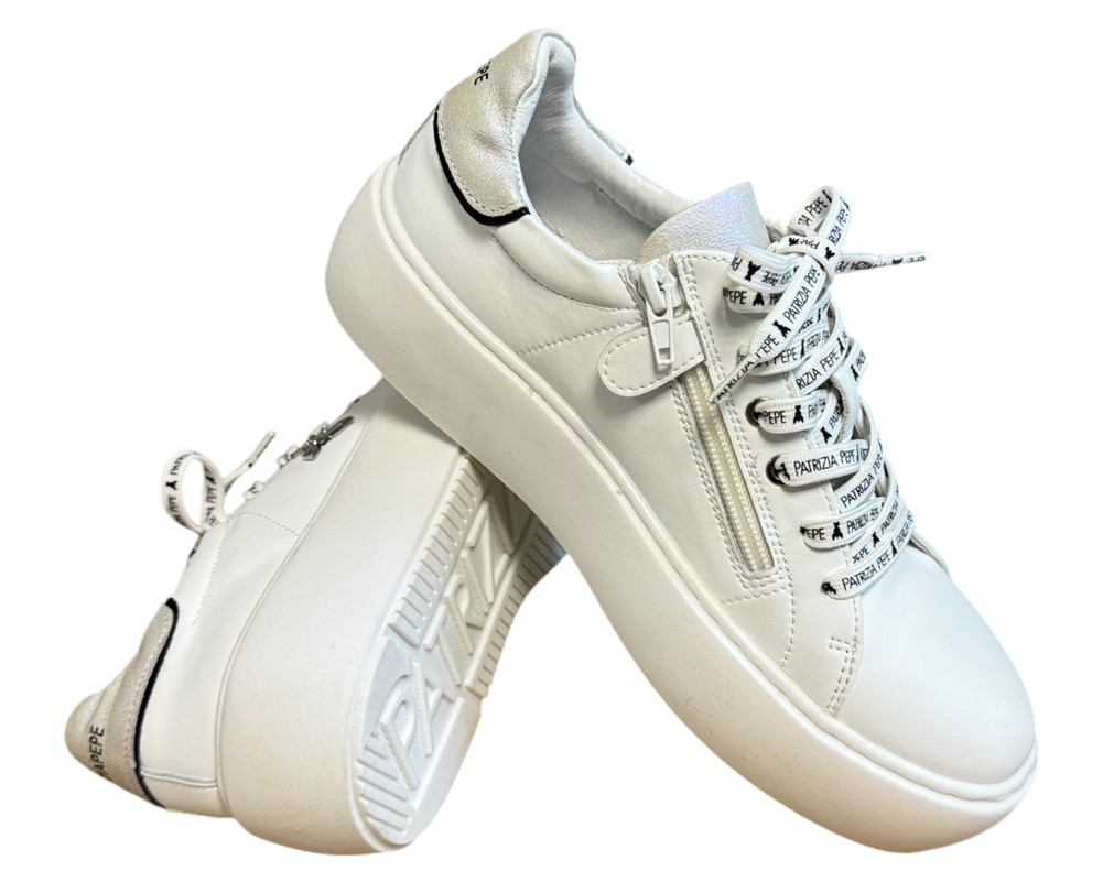 Patrizia Pepe  TRAMPKI  dziecięce 38