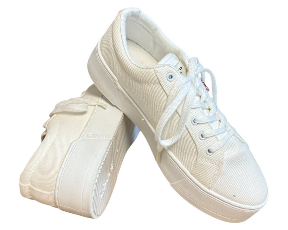 Levi`s TIJUANA 2.0 TRAMPKI  damskie 39/38