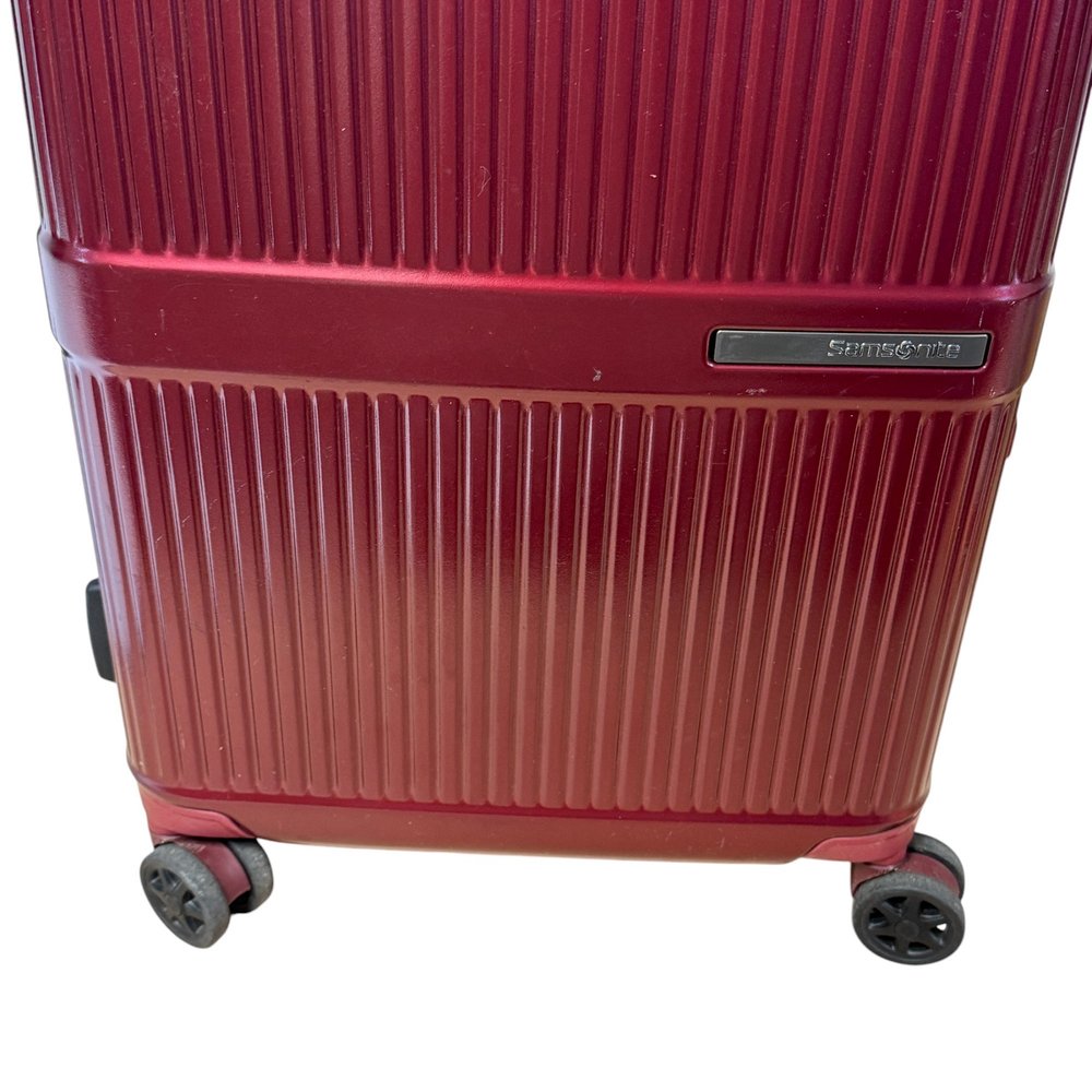 Walizka Samsonite Dorsett CO3-70901