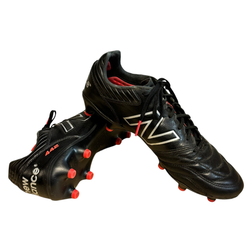 New Balance BUTY SPORTOWE korki męskie 44.5