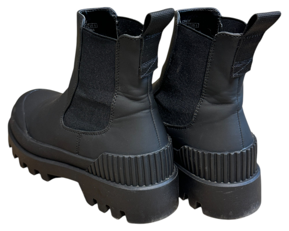 Only  BOTKI  damskie 36