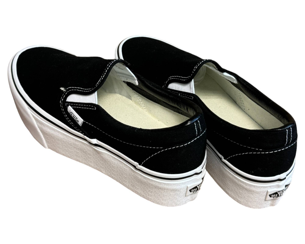 Vans UA CLASSIC SLIP-ON STACKFORM TRAMPKI  damskie 38.5