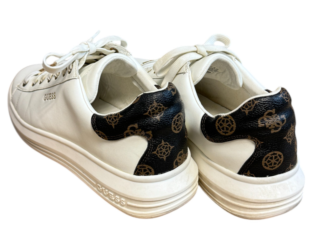 Guess  TRAMPKI  damskie 41