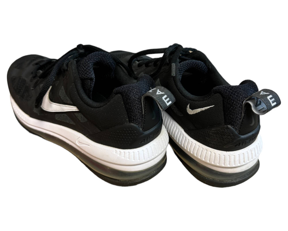 Nike Air Max Genome BUTY SPORTOWE męskie 40.5