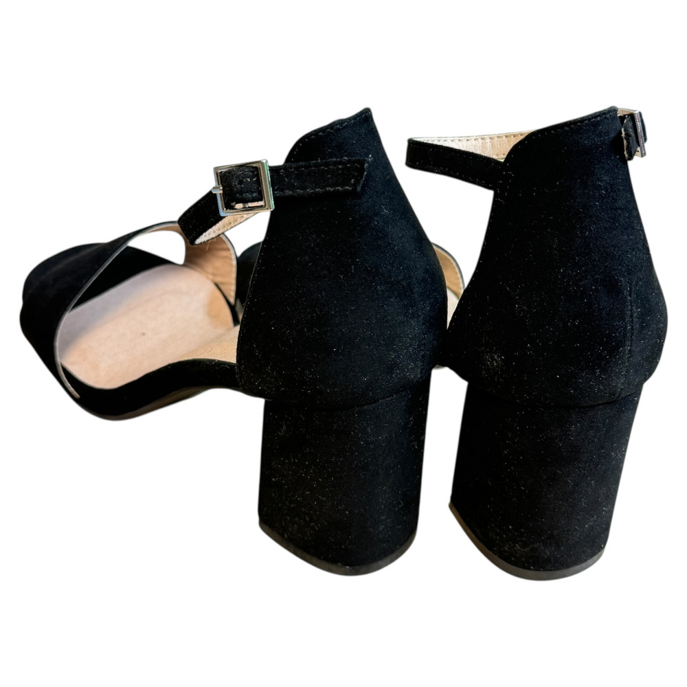 About You Alisha SANDAŁY damskie 39/38