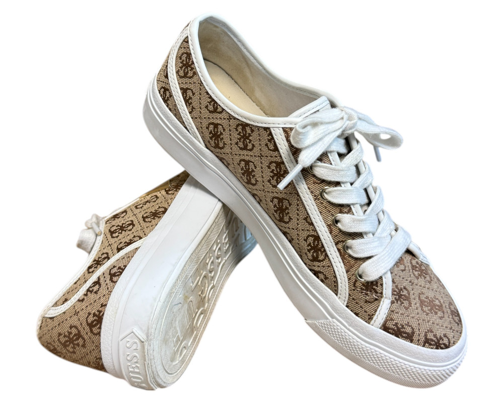 Guess  TRAMPKI  damskie 39