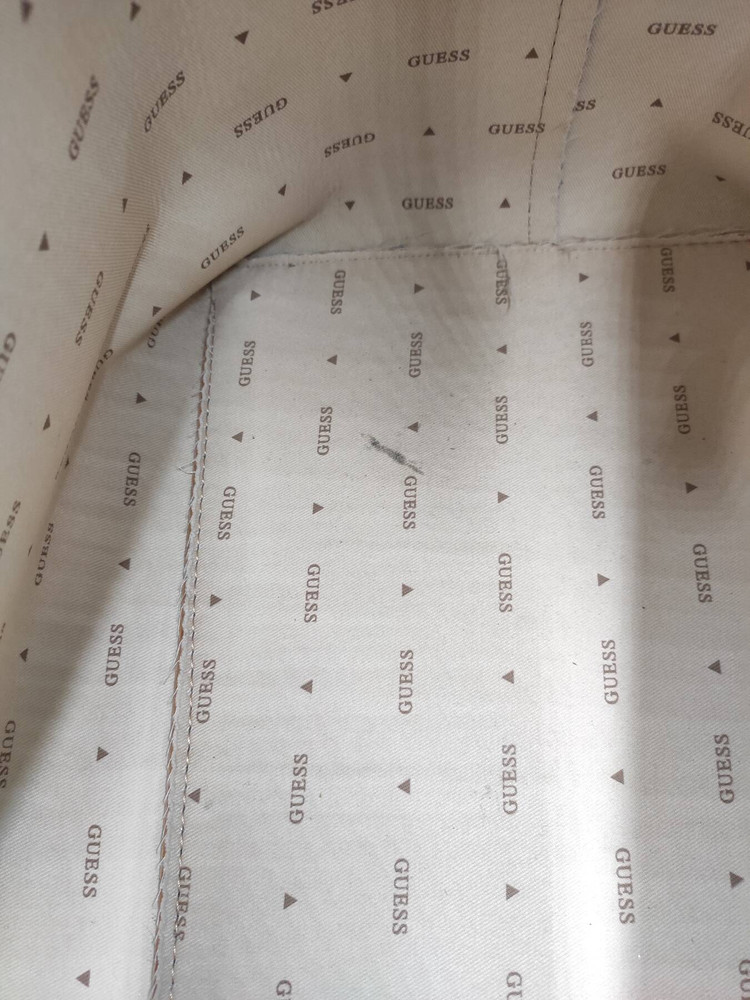 Torebka Guess Vikky Extra Large Tote