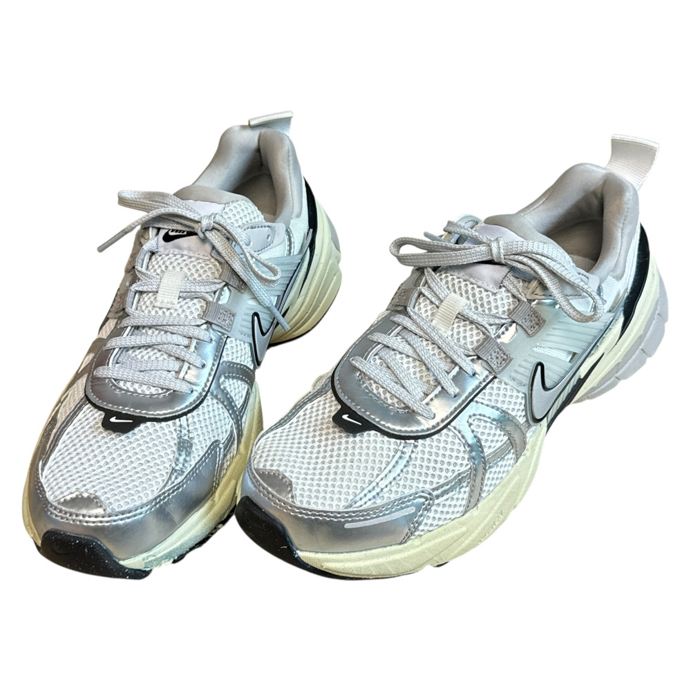 Nike V2K RUN BUTY SPORTOWE damskie 39