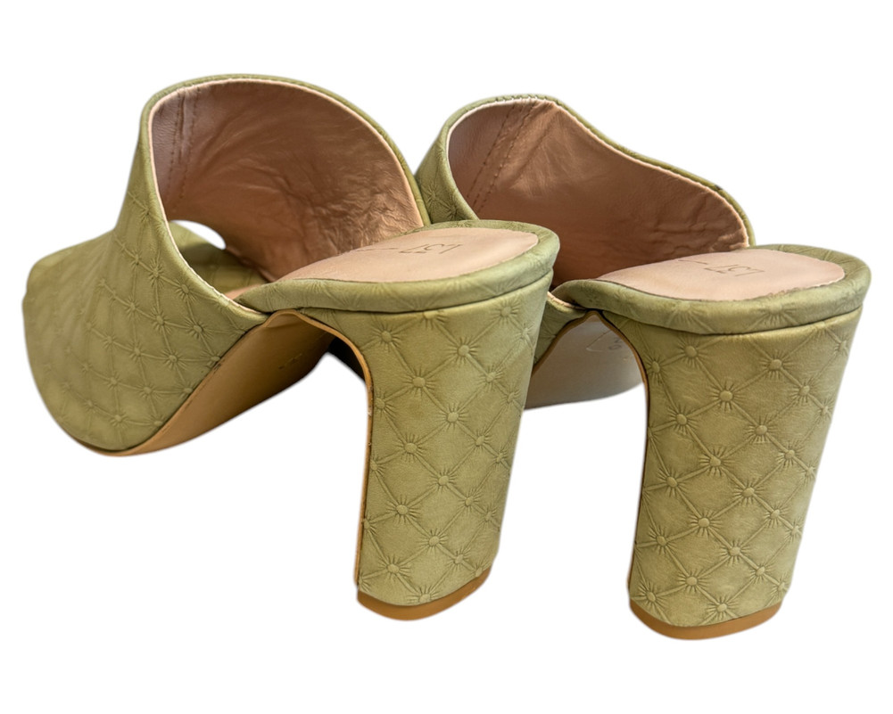 L37  KLAPKI  damskie 38