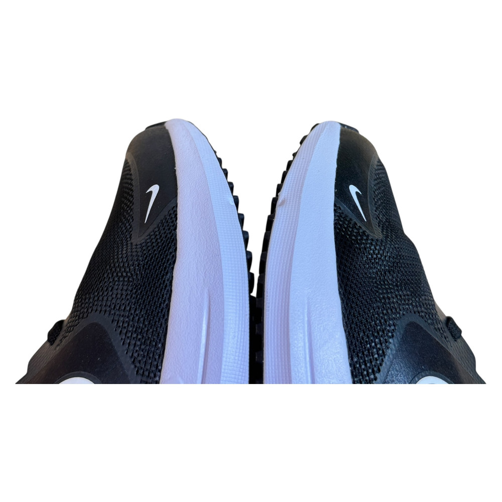 Nike Cosmic Runner BUTY SPORTOWE dziecięce 39/40