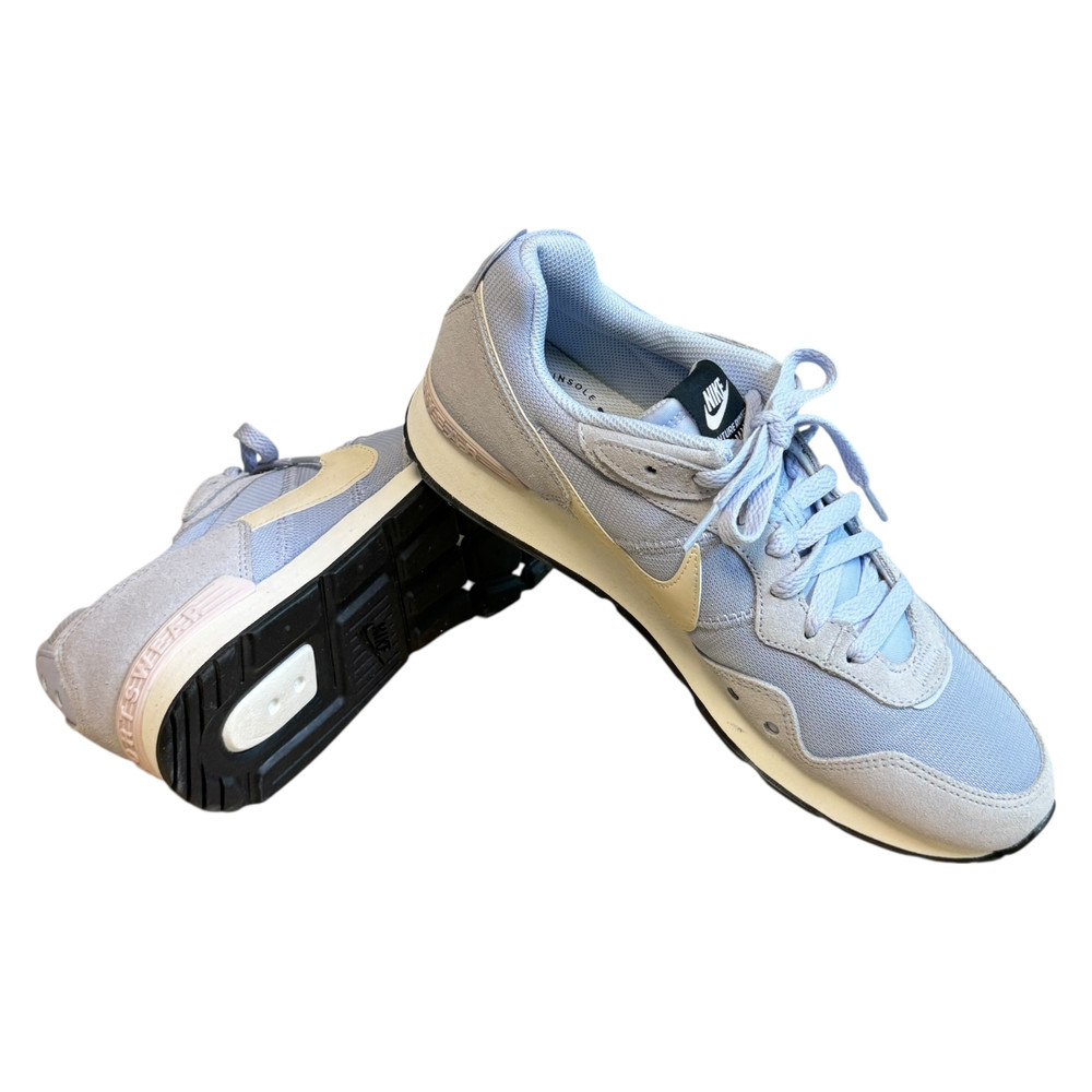 Nike Venture Runner BUTY SPORTOWE damskie 42