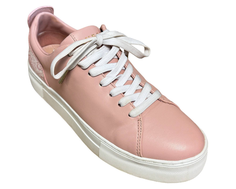 Guess  TRAMPKI  damskie 37