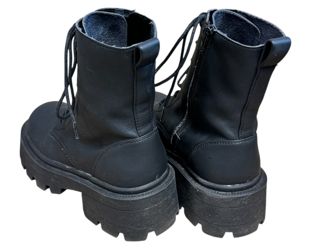 Only  BOTKI  damskie 37