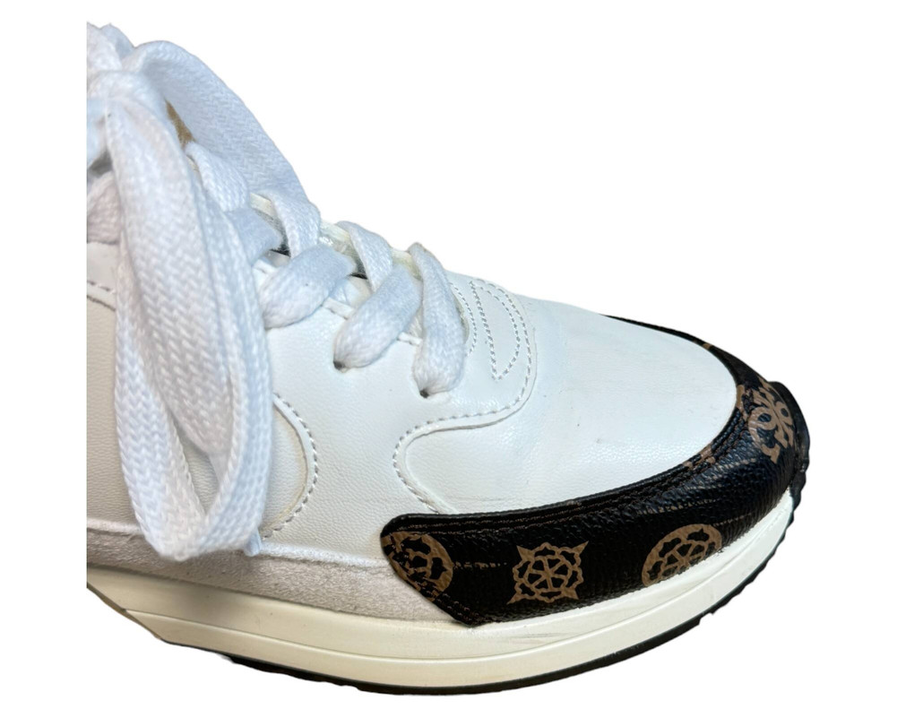 Guess Moxea  BUTY SPORTOWE  damskie 38