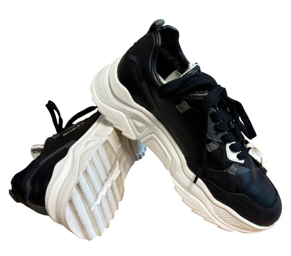 Guess MASSA BUTY SPORTOWE damskie 39