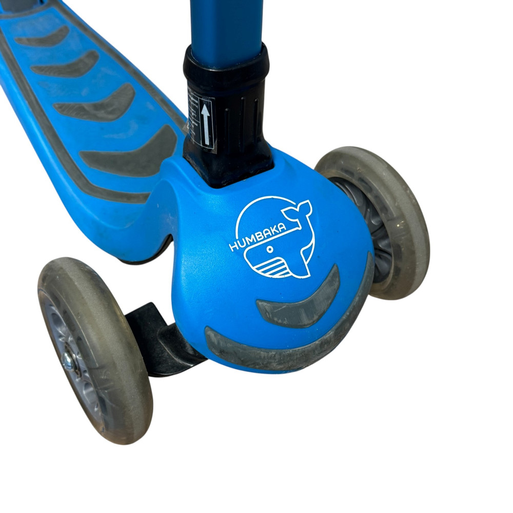 Hulajnoga trójkołowa dziecięca HUMBAKA Mini T niebieska