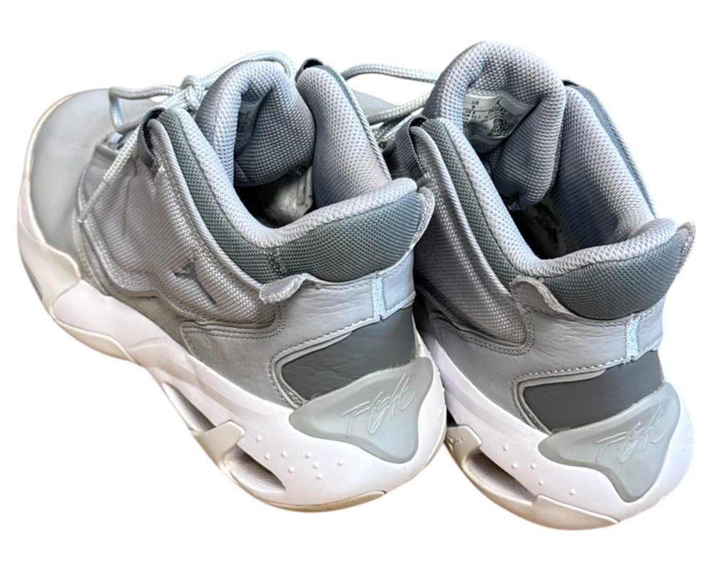 Nike JORDAN MAX AURA 4 BUTY SPORTOWE wysokie męskie 42,5