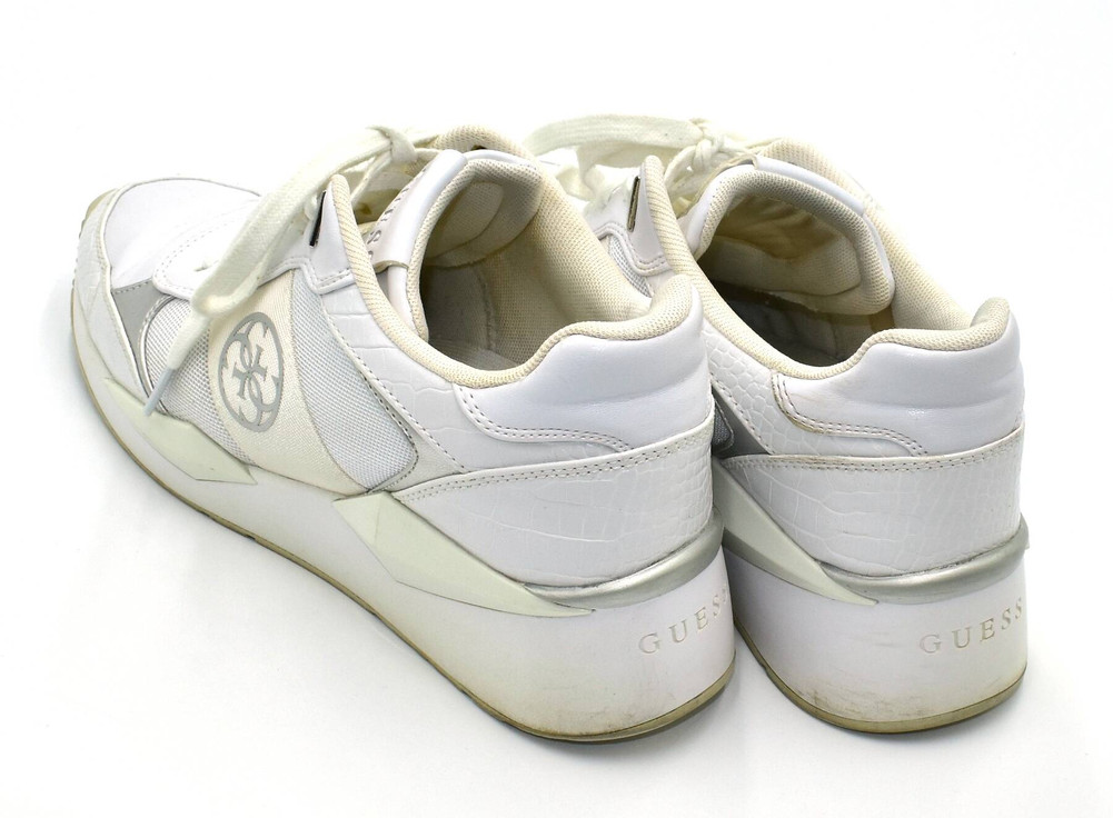 Guess TESHA 4G LOGO BUTY SPORTOWE  damskie 40