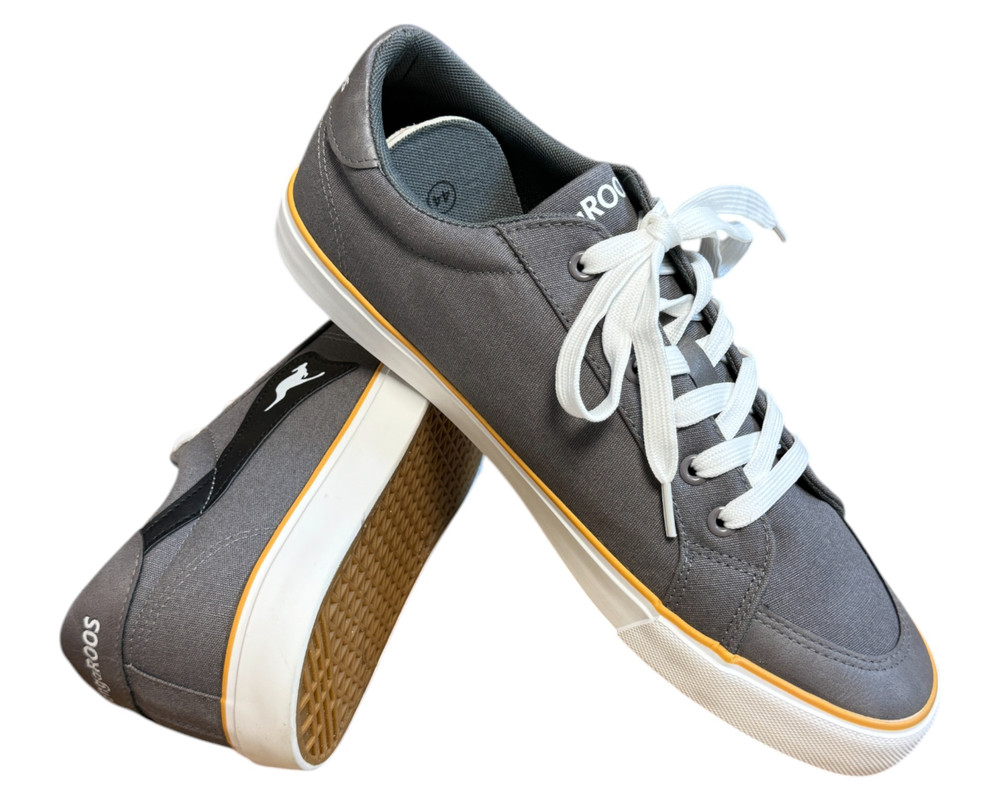 Kangaroos  TRAMPKI  męskie 44