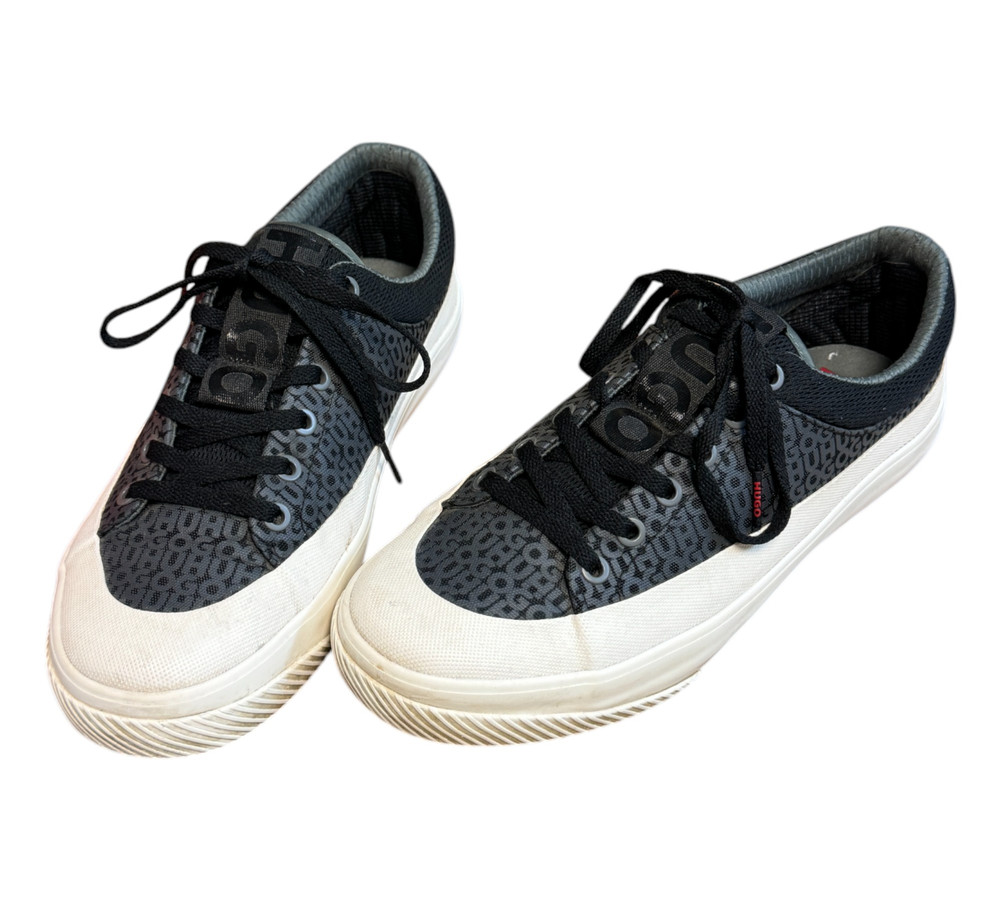 Hugo Dyer Tenn Mono TRAMPKI  męskie 41