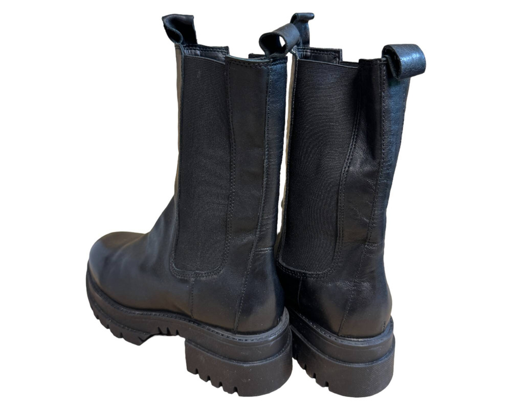 Inuovo  BOTKI  damskie 40