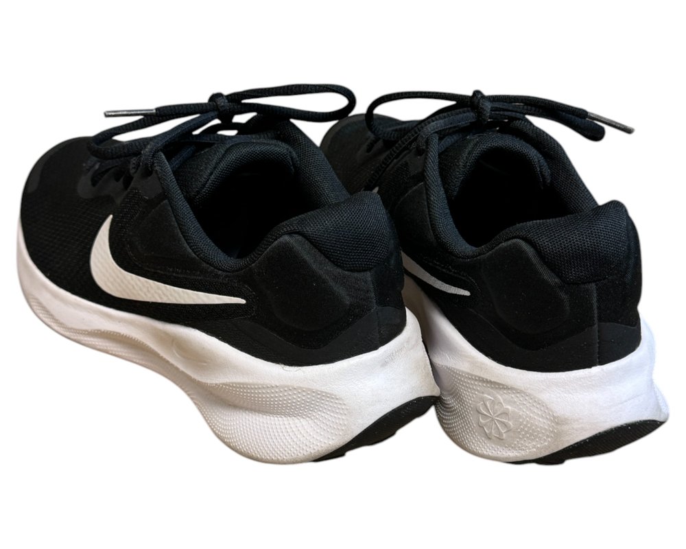 Nike Revolution 7 BUTY SPORTOWE  damskie 40.5