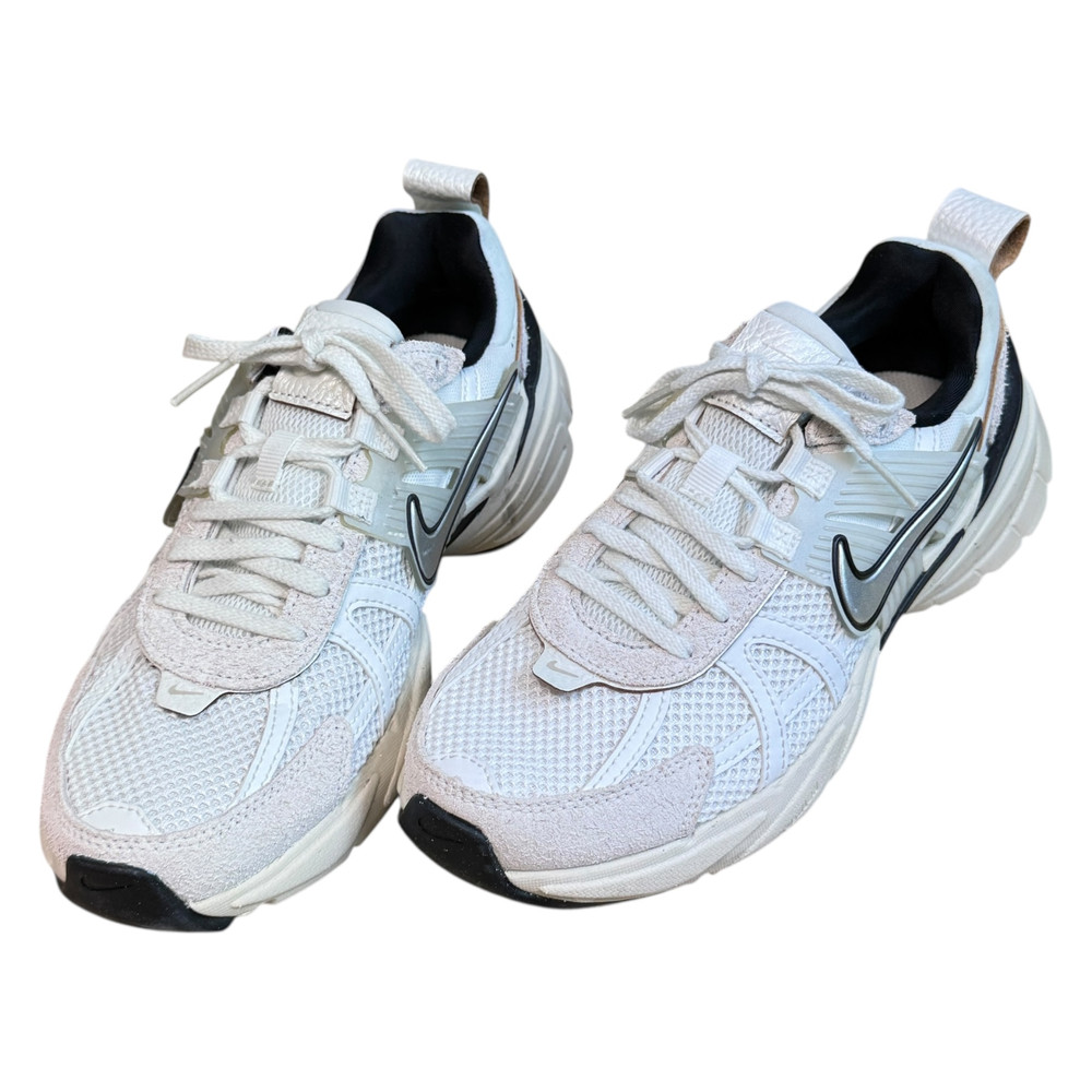 Nike V2K Run BUTY SPORTOWE damskie 37.5/38