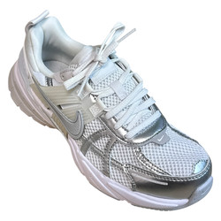 Nike V2K Run BUTY SPORTOWE damskie 37.5/36.5