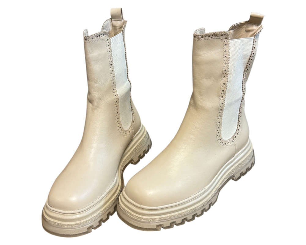 Inuovo  BOTKI  damskie 40