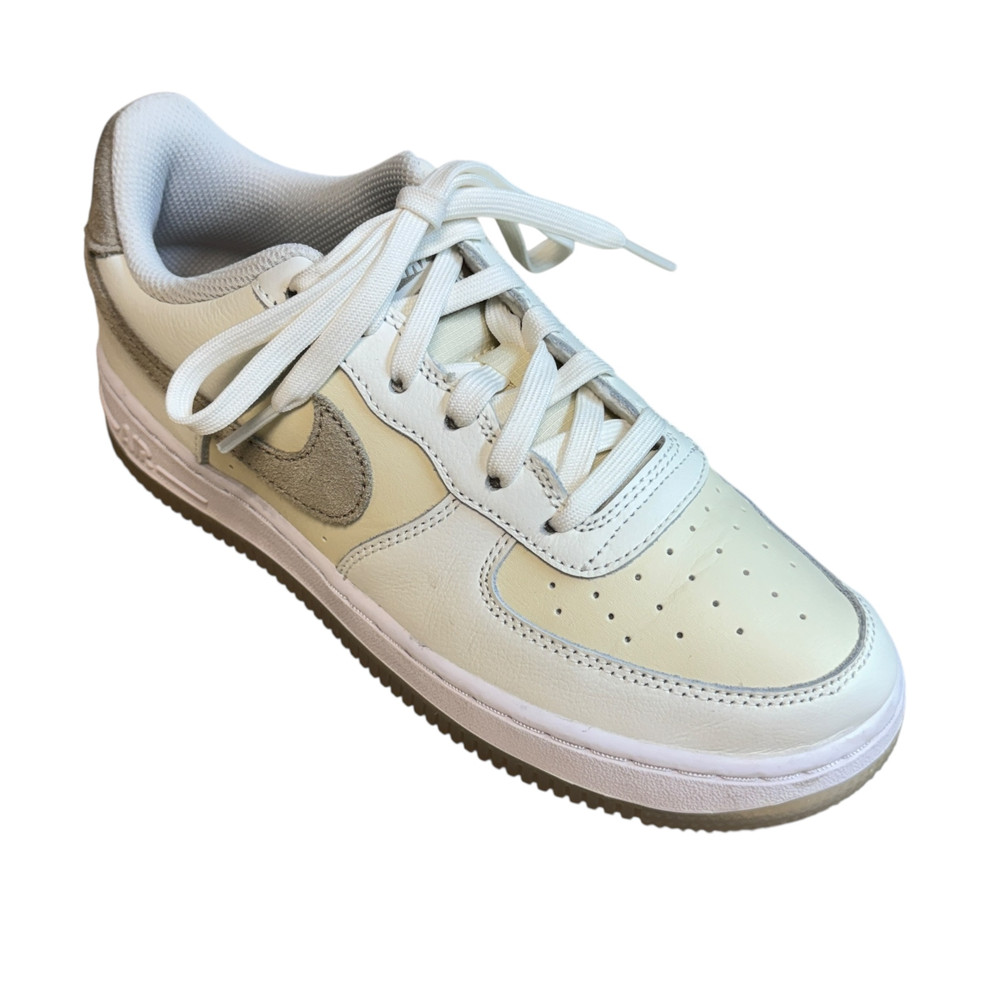 Nike AIR FORCE 1 LV8 BUTY SPORTOWE DAMSKIE 38