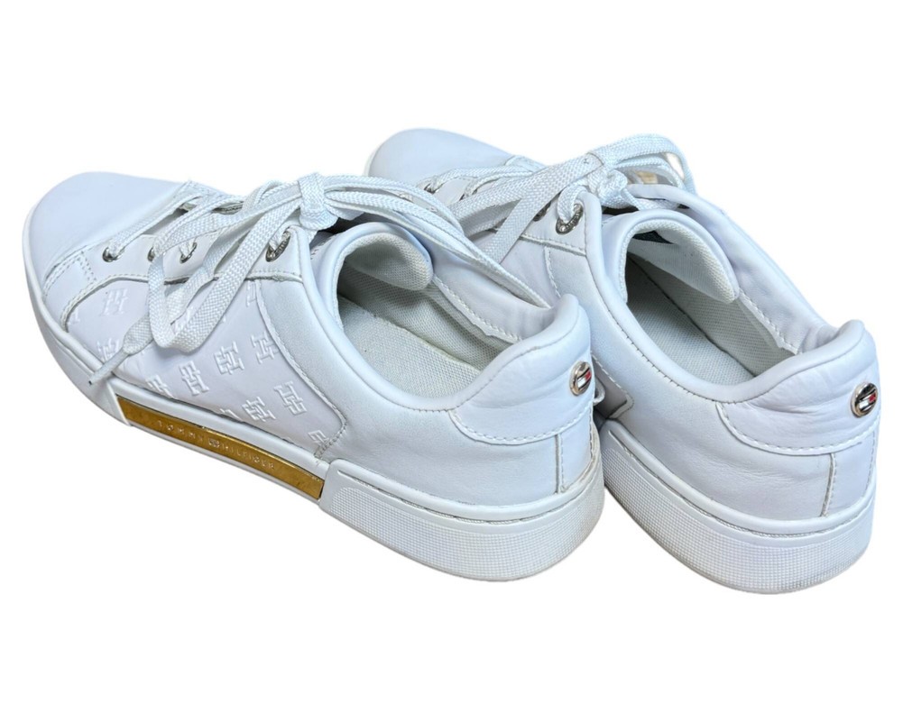 Tommy Hilfiger Embossed Monogram Sneaker TRAMPKI damskie 38