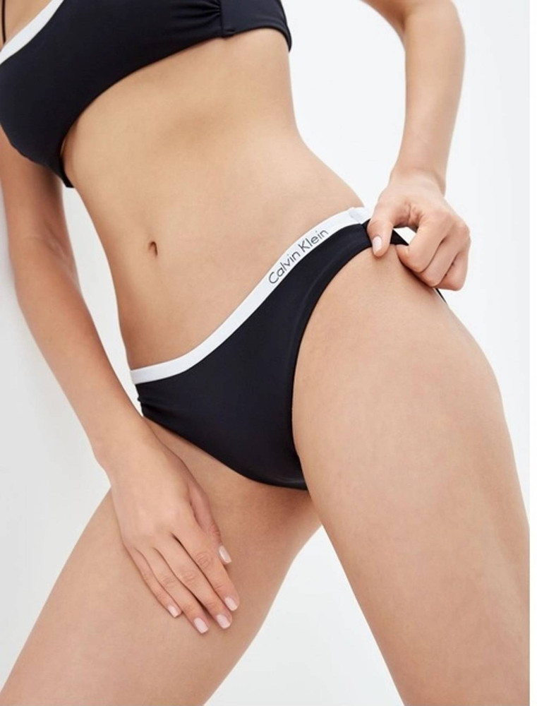 Calvin Klein Dół od stroju kąpielowego M