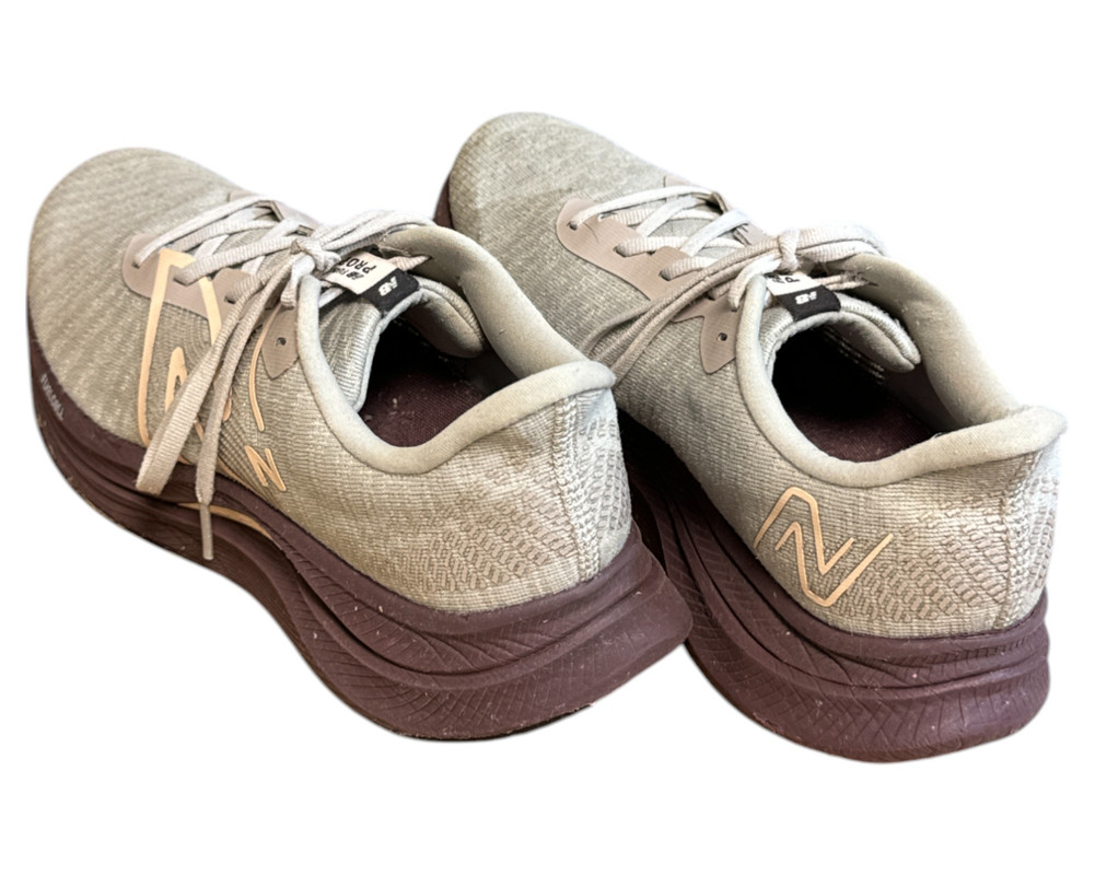 New Balance FuelCell Propel v4 BUTY SPORTOWE  męskie 41.5