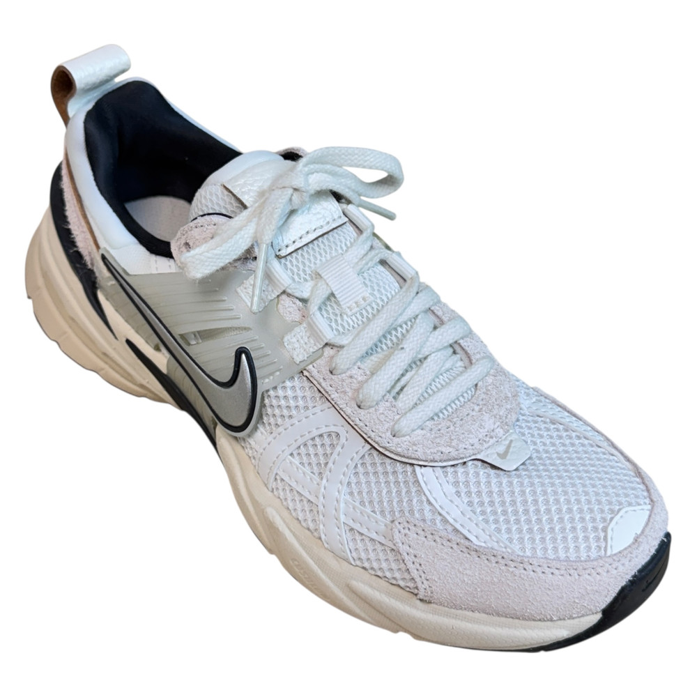Nike V2K Run BUTY SPORTOWE damskie 37.5/38
