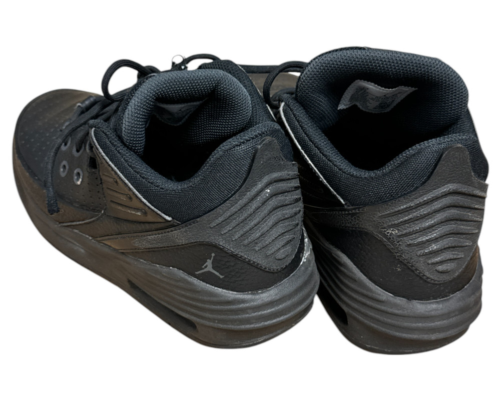 Nike Jordan Max Aura 5  BUTY SPORTOWE  damskie 37,5