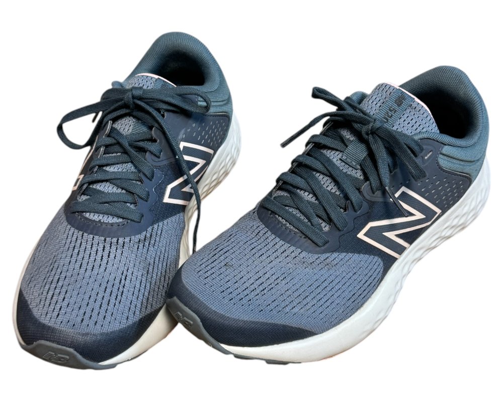 New Balance Fresh Foam 520 v8 BUTY SPORTOWE  damskie 37,5