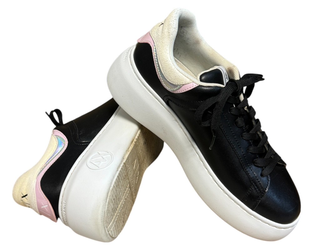 Armani Exchange  TRAMPKI  damskie 39