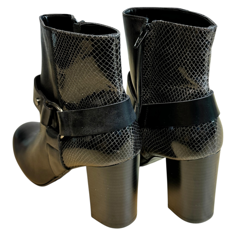 Trussardi BOTKI damskie 41