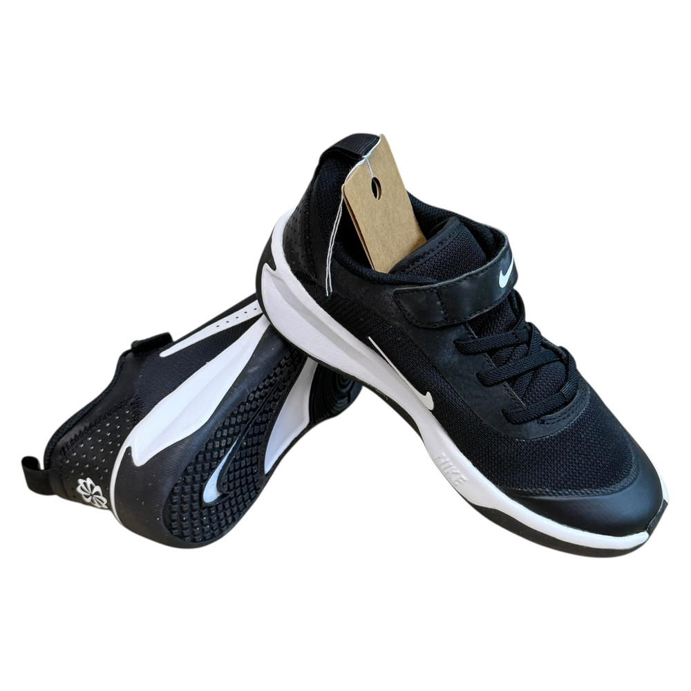 Nike Omni Multi-Court BUTY SPORTOWE dziecięce 32/33