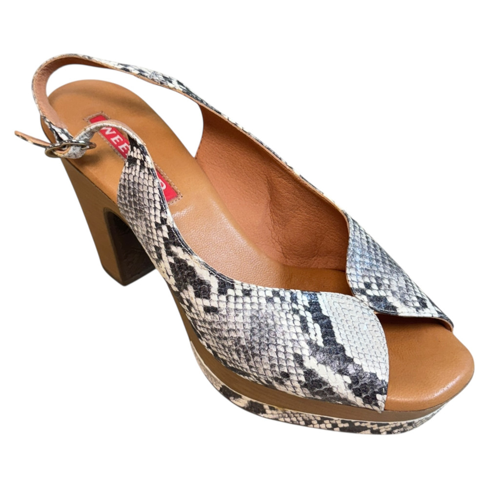 Weekend by Perdro Miralles SANDAŁY damskie 38