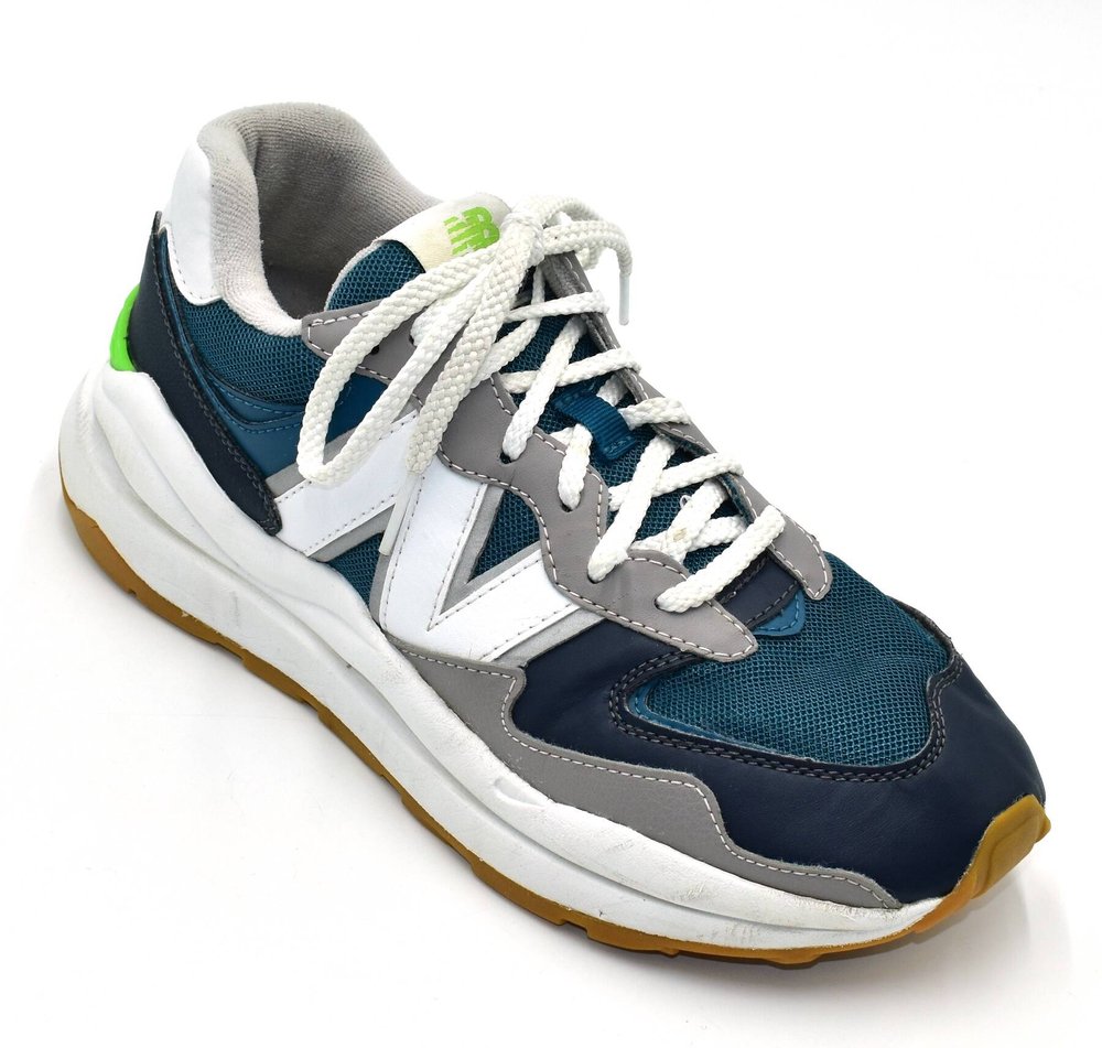 New Balance  BUTY SPORTOWE  dziecięce 39