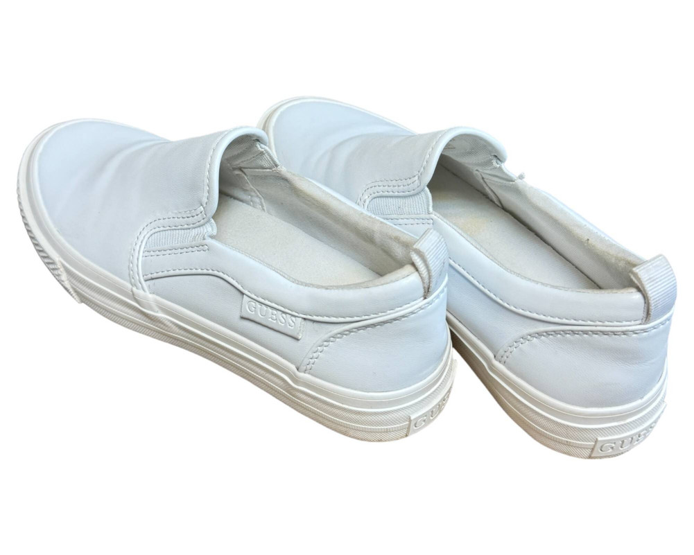 Guess Preska3 BUTY SPORTOWE wsuwane damskie 35