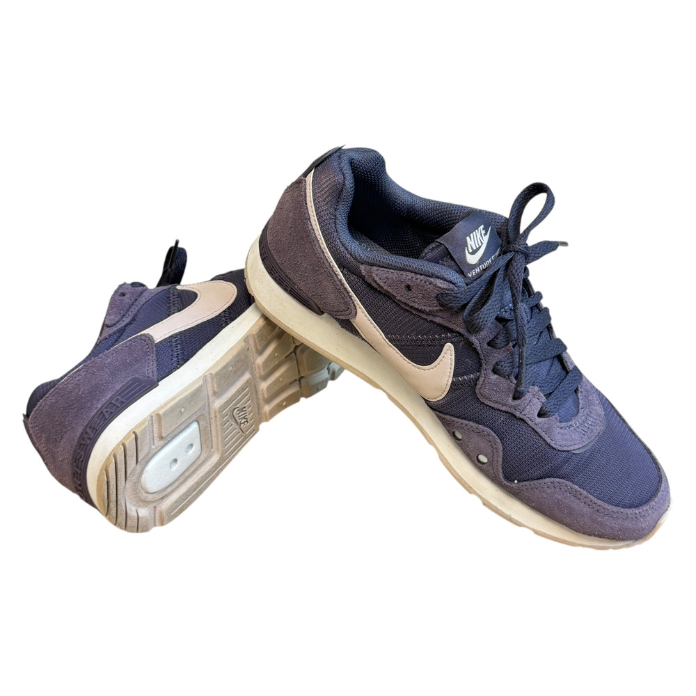 Nike VENTURE RUNNER BUTY SPORTOWE damskie 37.5