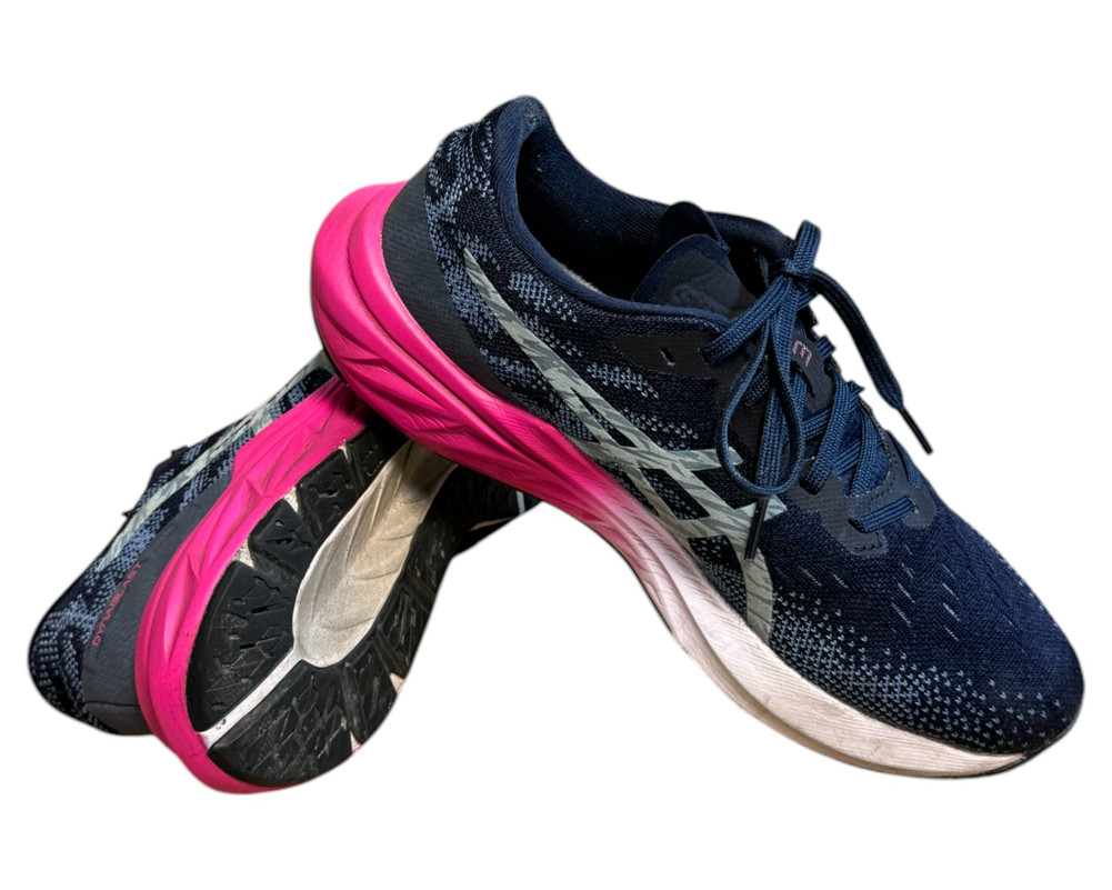 Asics DYNABLAST 3  BUTY SPORTOWE  męskie 37,5