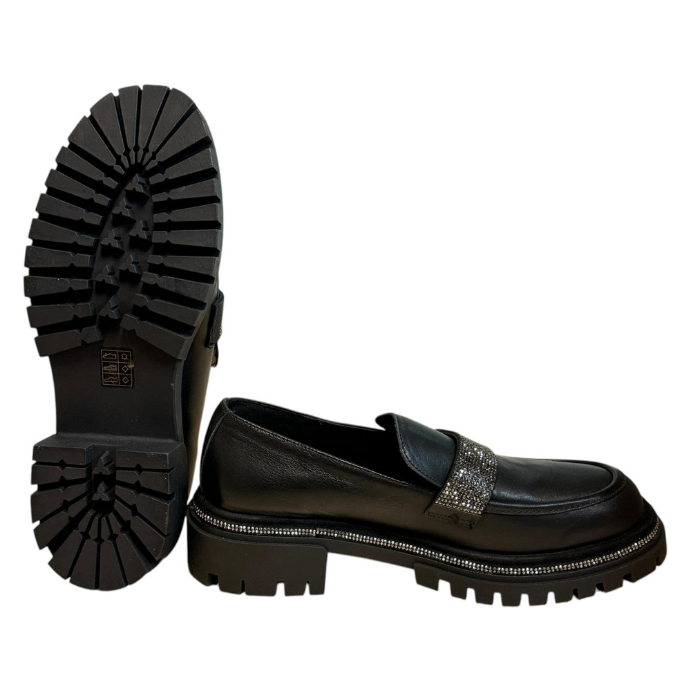 Inuovo PÓŁBUTY wsuwane damskie 39