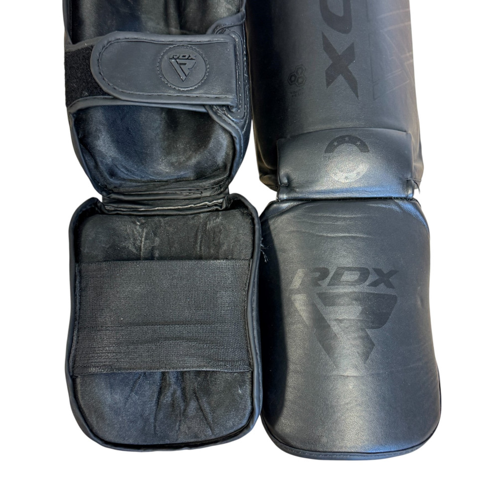 RDX Ochraniacze piszczeli F6 czarne L 